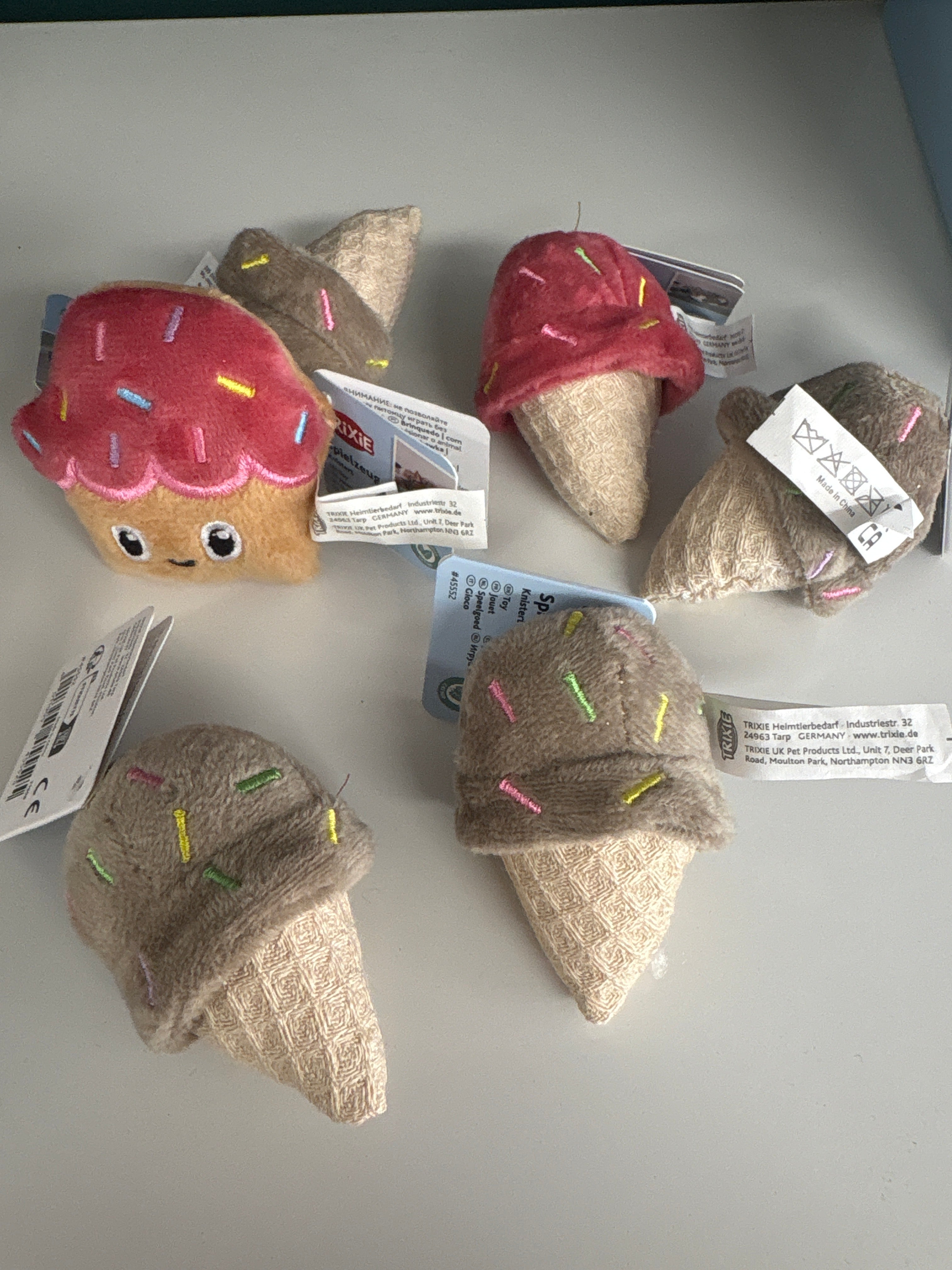 Eis und Cupcake gemischt mit Katzenminze