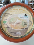 Knochenbrühe