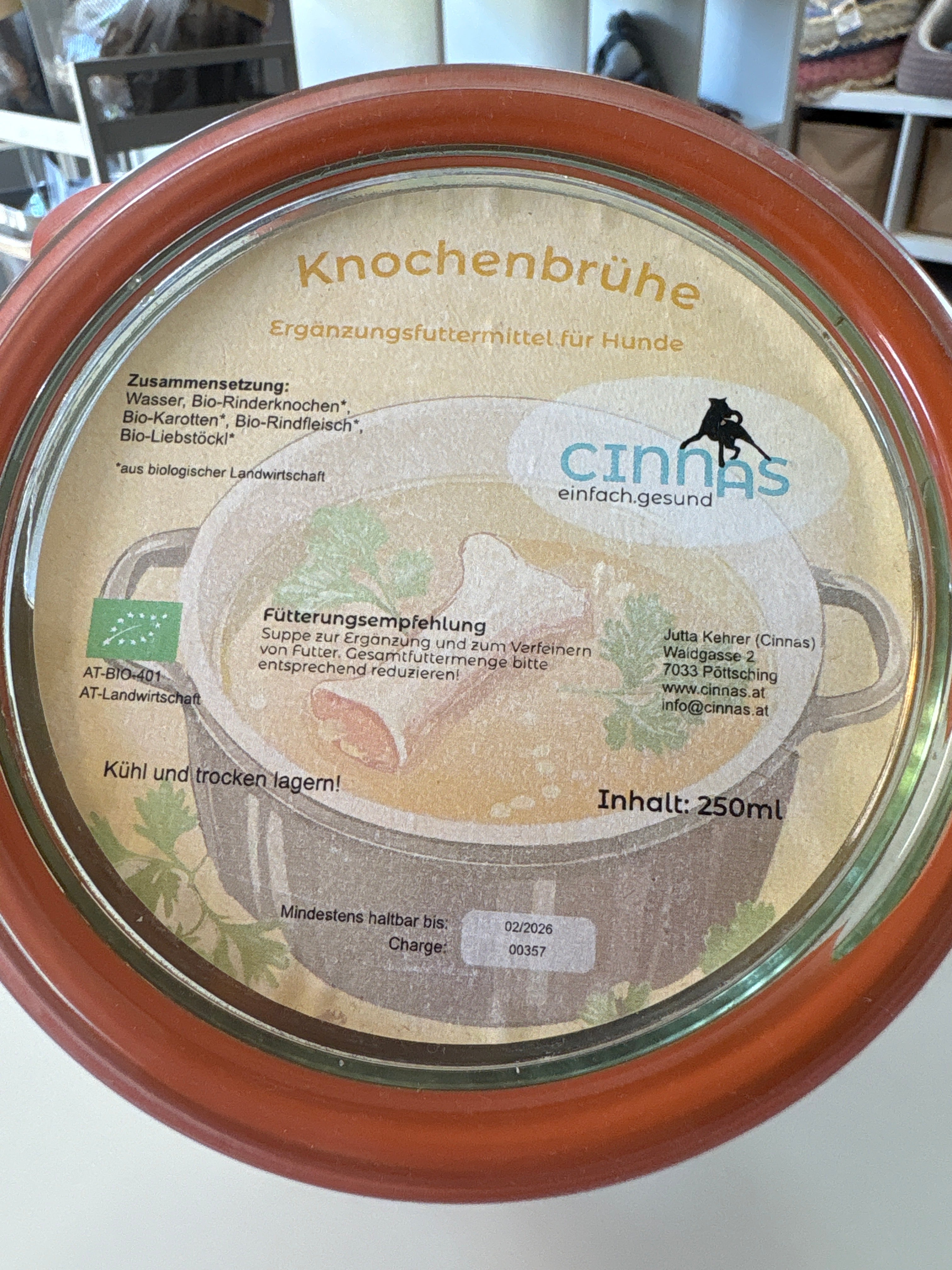 Knochenbrühe